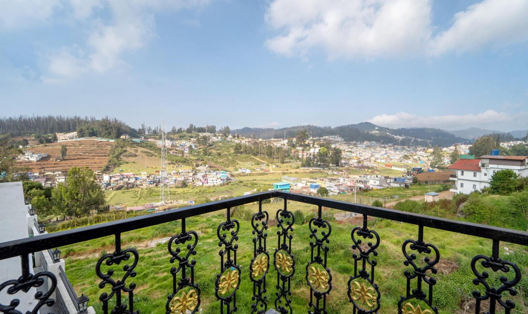 Treebo Skydale Premium Suites, 1500 Mtrs From Ooty Lake Extérieur photo